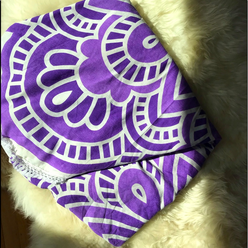 Beach throw (blanket)